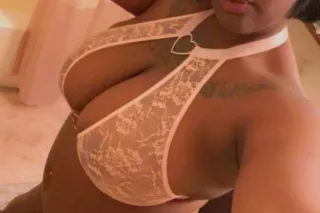 PRETTY BROWN ROUND 🧚🏾♀🍫CUMM💦& ... - Image 3